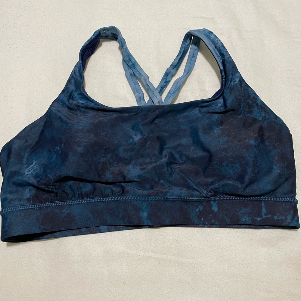 Lululemon sports bra